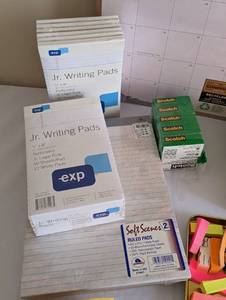 lot 427 image: Assorted Office Supplies