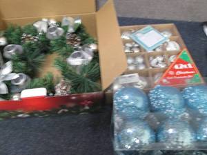 2 pks Christmas Ornaments, WreathC...