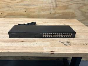 lot 61 image: MONOPRICE MEH2400M 24 Port 10 100 Mbps Ethernet Switch