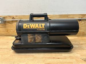 lot 67 image: DEWALT 75,000 BTU Black Kerosene Space Heater