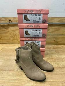lot 75 image: SAM & LIBBY Lot of 4 Pairs of- Watson Style Boots
