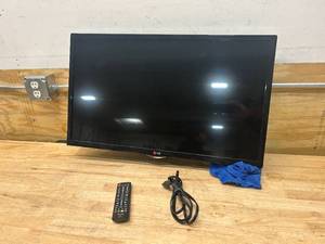 lot 11 image: LG 32 TV (32ln530B)