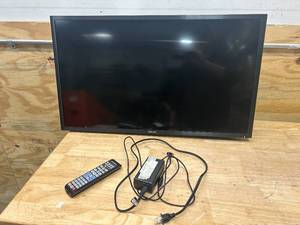 lot 19 image: SAMSUNG FULL HD 32 TV