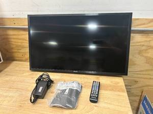 lot 20 image: SAMSUNG FULL HD TV 32 (UN32M5300AF)