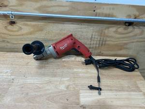 lot 107 image: MILWAUKEE 8 Amp 12 in. Magnum Drill