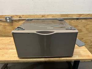 lot 118 image: SAMSUNG 27-Inch Washer Dryer Pedestal Stand w Pull Out Laundry Storage Drawer, Stainless Steel, WE402NCA3, Champagne