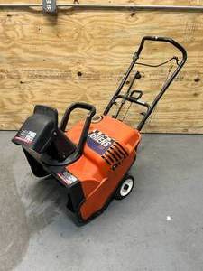 lot 126 image: ARIENS 722 Snow Blower Model 938018
