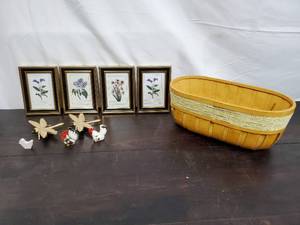 lot 24 image: Collection Of Dcor