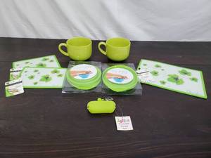lot 29 image: Collection Of Green Kitchenware