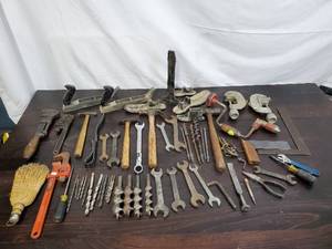 lot 4 image: Collection Of OldVintage Tools