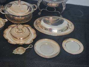 lot 105 image: Silverplace Entertaining Group