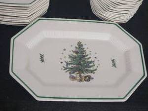 lot 110 image: Nikko Christmastime China service