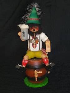 lot 25 image: Handcrafted German Smoker by Steinbach - Hofbrauhaus Braumeister
