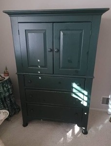lot 100 image: Rustic Green Bedroom Cabinet Dresser
