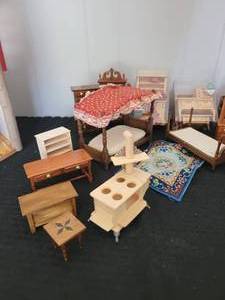 lot 29B image: Doll House Furniture