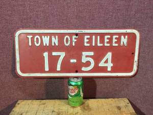 lot 14 image: Vintage Township Sign Marker