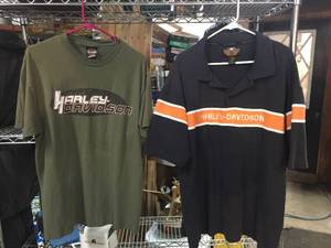 lot 26 image: 2 Harley Davidson T-Shirts