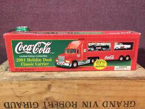 lot 28 image: 2001 Coca Cola Holiday Dual Classic Carrier