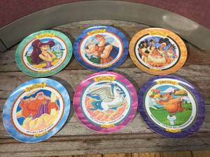 lot 53 image: Vintage McDonalds Disney Plate Set of 6