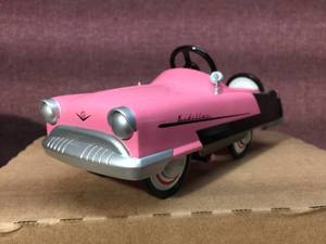 lot 58 image: Vintage Hallmark 1956 Kidillac Kiddie Car