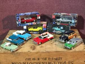 lot 101 image: Group Diecast Classic Car