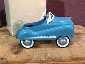 lot 162 image: Hallmark Galleries Kiddie Car Classics - Diecast Pedal Car