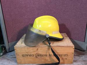 lot 175 image: Vintage Cairns & Bro Fireman Hat