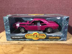 lot 179 image: ERTL Collectables American Muscle 1970 Challenger TA - Diecast