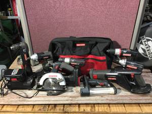 lot 192 image: Group Craftsman Cordless Tools - 19.2V - Bag