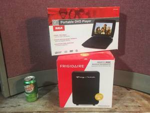 lot 200 image: Mini - Frig & DVD Player