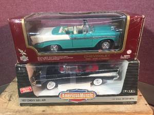 lot 203 image: ERTLRoad Legends Chev Bel Air 1956-1957