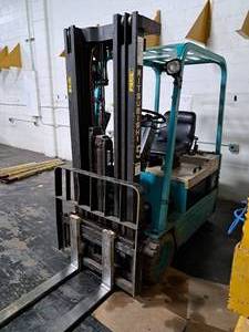 Mitsubishi Caterpillar Forklift Europe B.V. F8S18-36A 3500-lb 36V Forklift