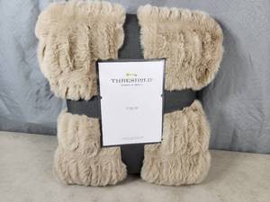 New Super Soft Threshold Throw
