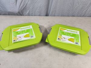 2 New Kitchen Classics Glass Bakeware with Lids