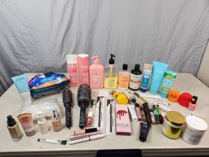 Ariana Grande Lash Electronic Lift, Makeup and Personal Care Items