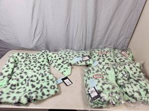 6 New Little Girl 2 Piece Cute Funny Outfits