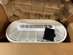 lot 16 image: Honeywell HPA204 Tabletop Air Purifier - White Customer Return