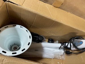 lot 17 image: Flexible Lamp white review pictures