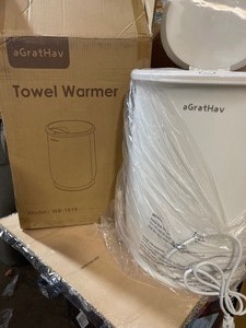 lot 51 image: BISSELL MYAir Personal Air Purifier see pictures