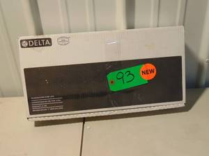 lot 93 image: Delta Woodhurst 1.2 GPM Single Hole Bathroom Faucet with Pop-Up Drain Assembly Model 532-RBMPU-DST