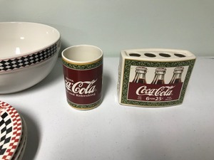 lot 21 image: Coca Cola dishware set