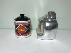 lot 27 image: 2 - Coca Cola cookie jars