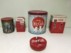 lot 78 image: 5 - Coca Cola metal tins