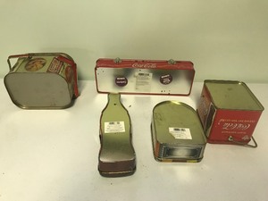 lot 82 image: 5 - Coca Cola tins
