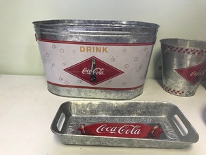 lot 85 image: 6 - Coca Cola trays and buckets