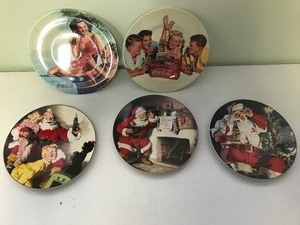 lot 89 image: 5 - Coca Cola plates