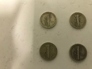 lot 109 image: 4 - Mercury Dimes