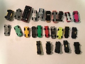 lot 339 image: 25 die cast collectible cars