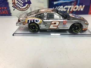 lot 354 image: 124 ACTION 2001 #2 MILLER LITE HARLEY-DAVIDSON RUSTY WALLACE FORD CLEAR CAR