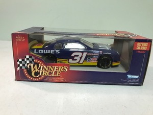 lot 361 image: Mike Skinner #31 Lowes 1997 Stock Car Series Winners Circle 124 Diecast